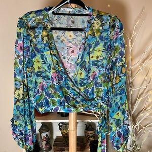 💙Zara L Colorful faux wrap top,ties at waist Ruffled trim on sleeves and neck